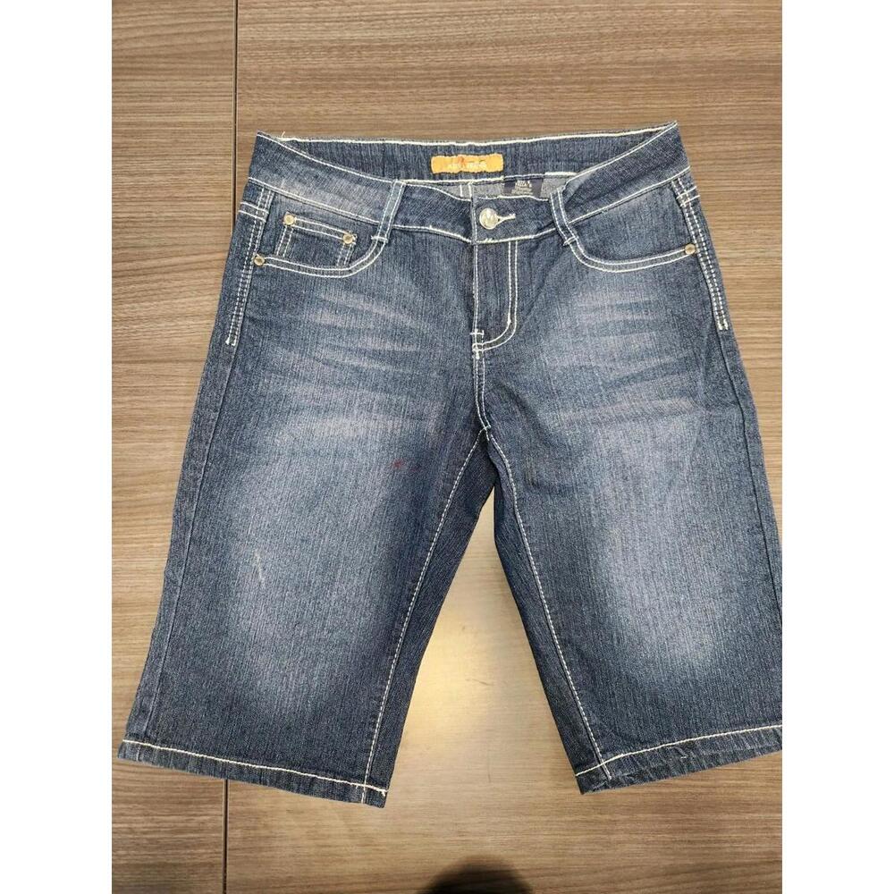 Just Jeans  Women’s  Wash Denim Shorts Size 5